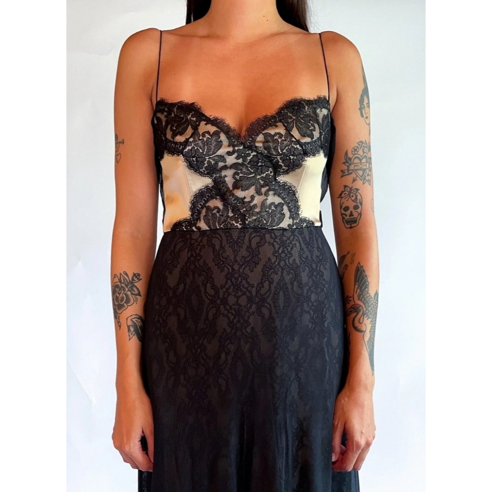 Elie Tahari silk chiffon and lace Y2K vintage-inspired dress - Picture 5 of 12
